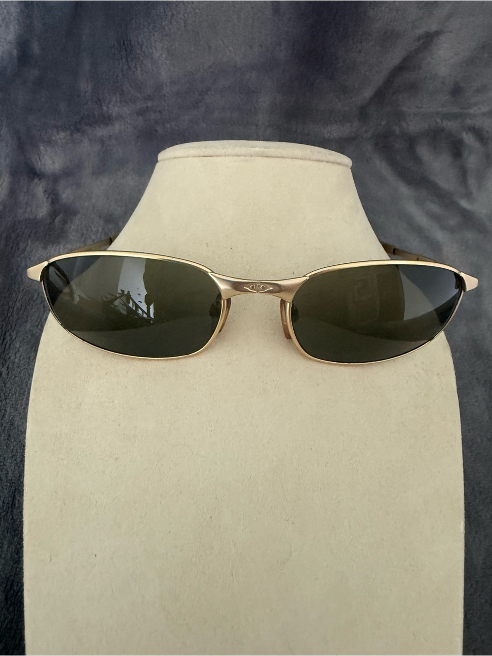 Killer Loop - Women's Gold Metal Frame Sunglasses with Dark Green Lenses